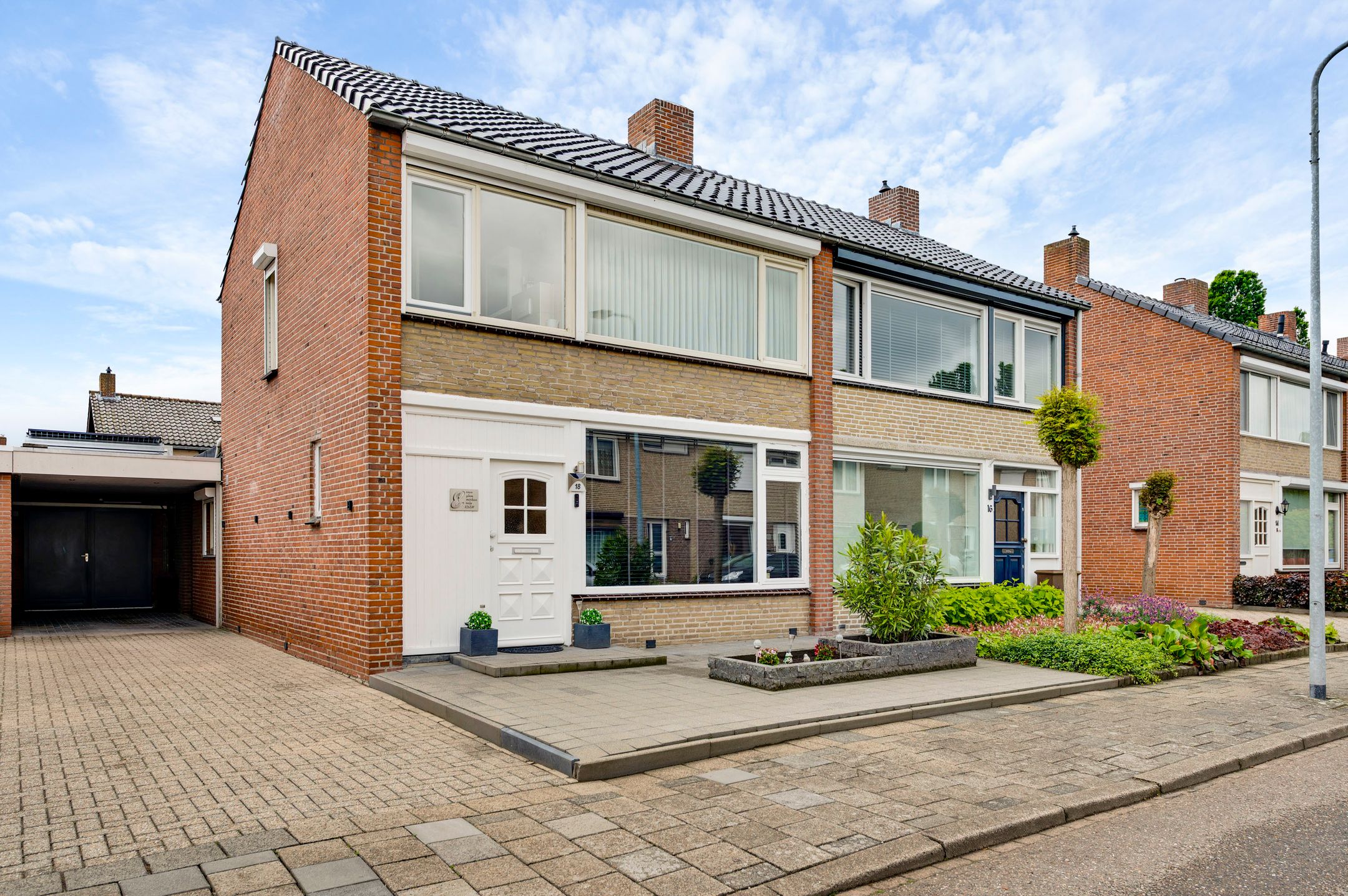 Foto van Valkenburgstraat 18, Weert