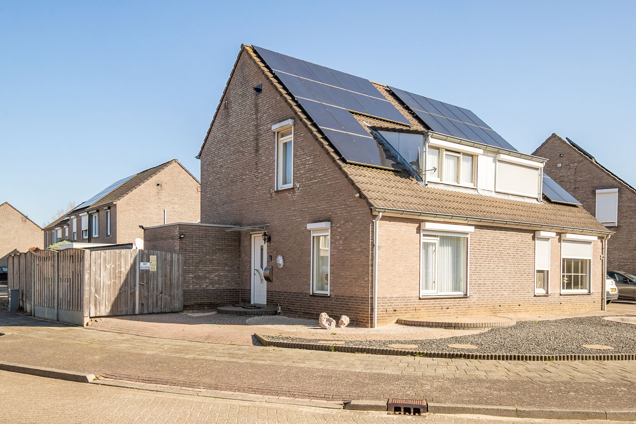 Foto van Adelaarshorst 4, Roermond
