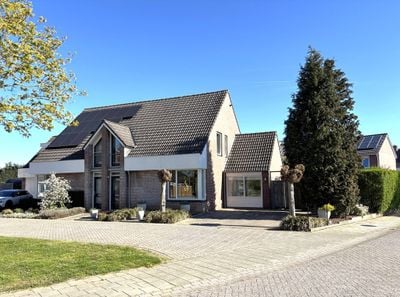 Foto van Oranjelaan 2, Maasbracht