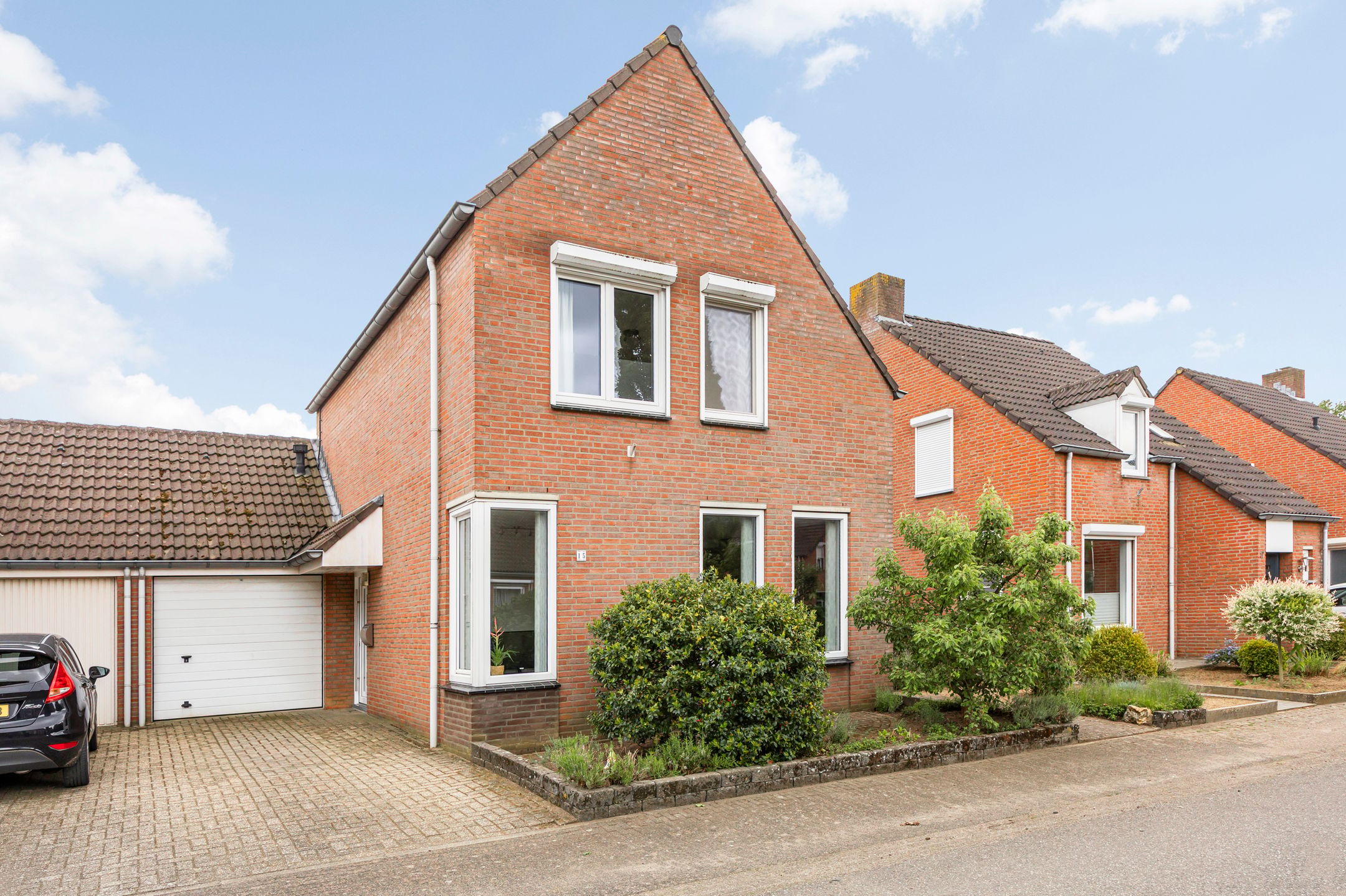 Foto van Majoor Huthstraat 15, Linne