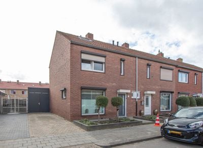 Foto van Graaf Reinaldstraat 17, Swalmen