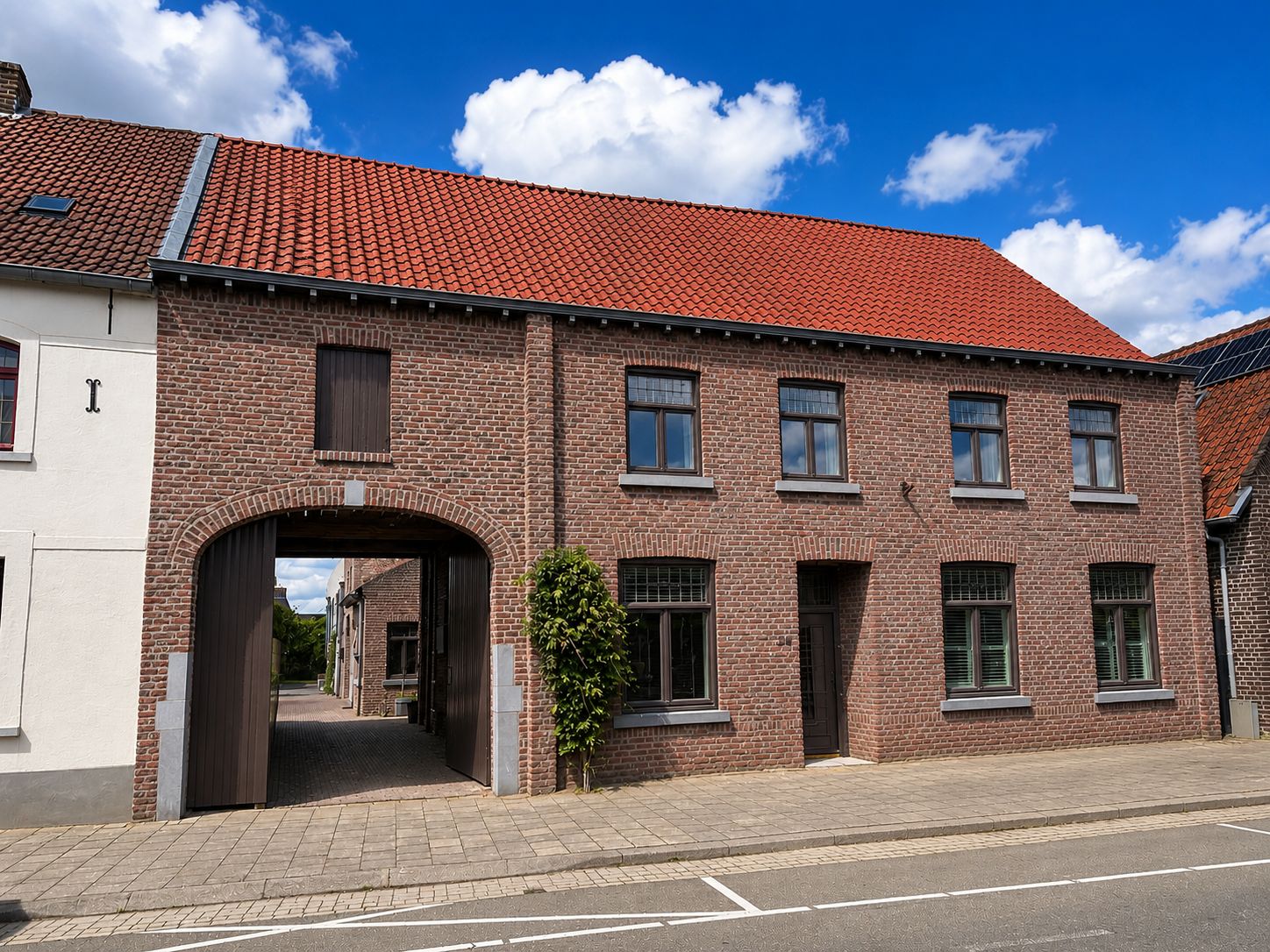 Foto van Maasheuvel 24, Roosteren