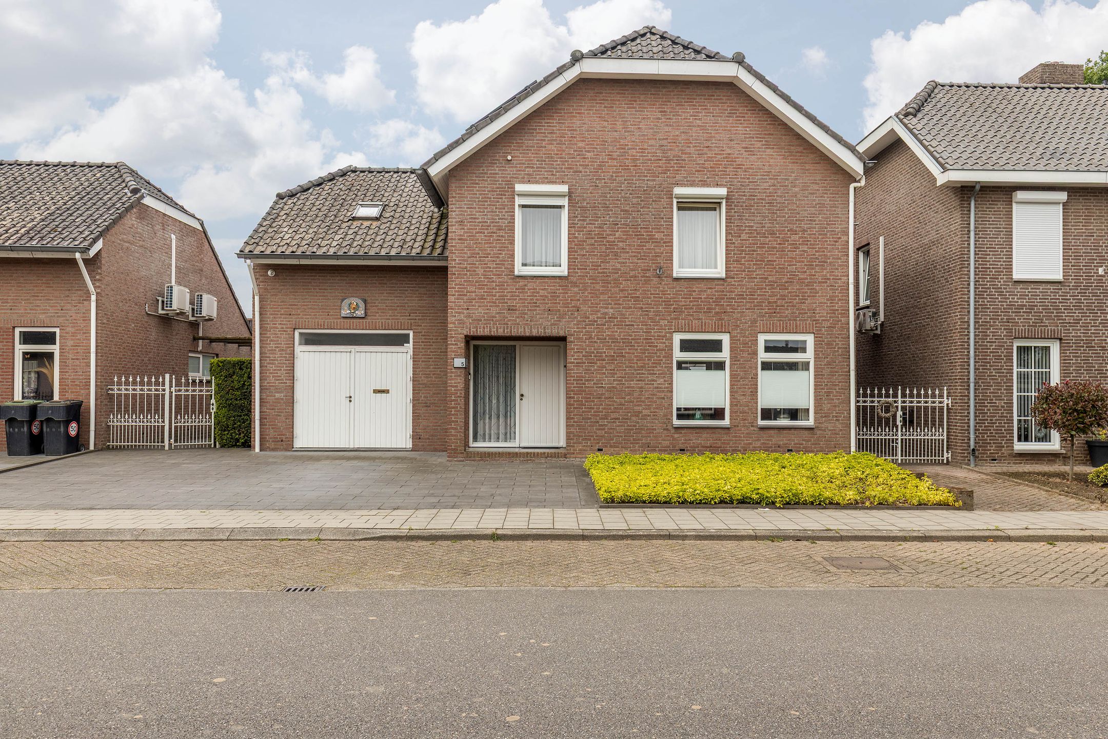 Foto van Aan de Linde 5, Nieuwstadt