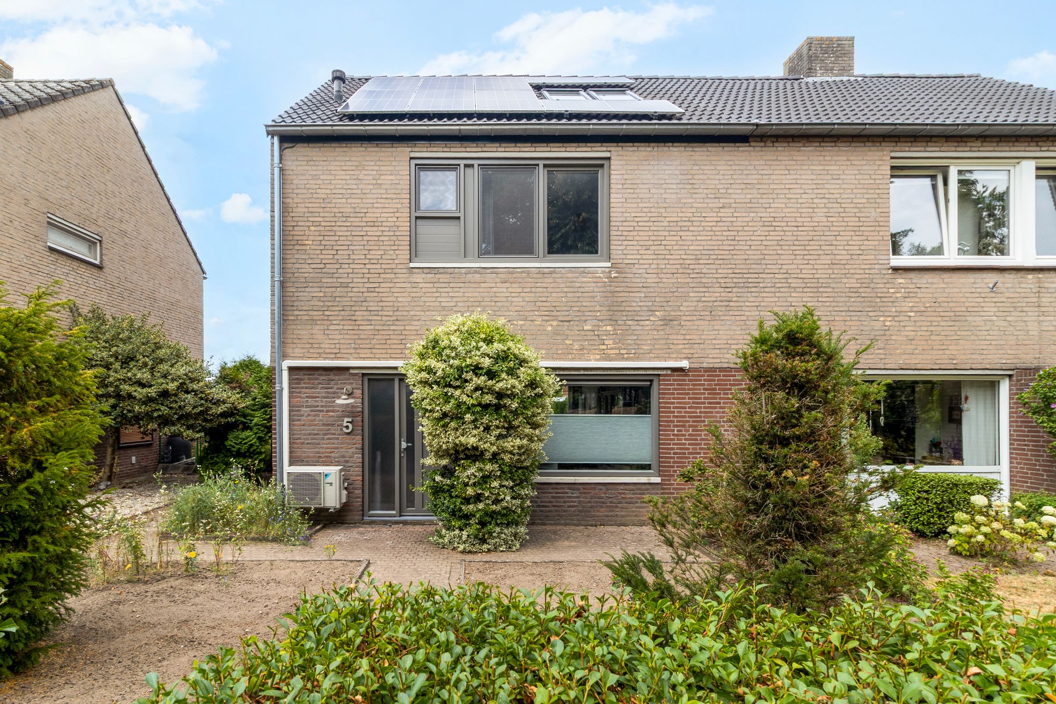 Foto van Deken Fabiusstraat 5, Nieuwstadt