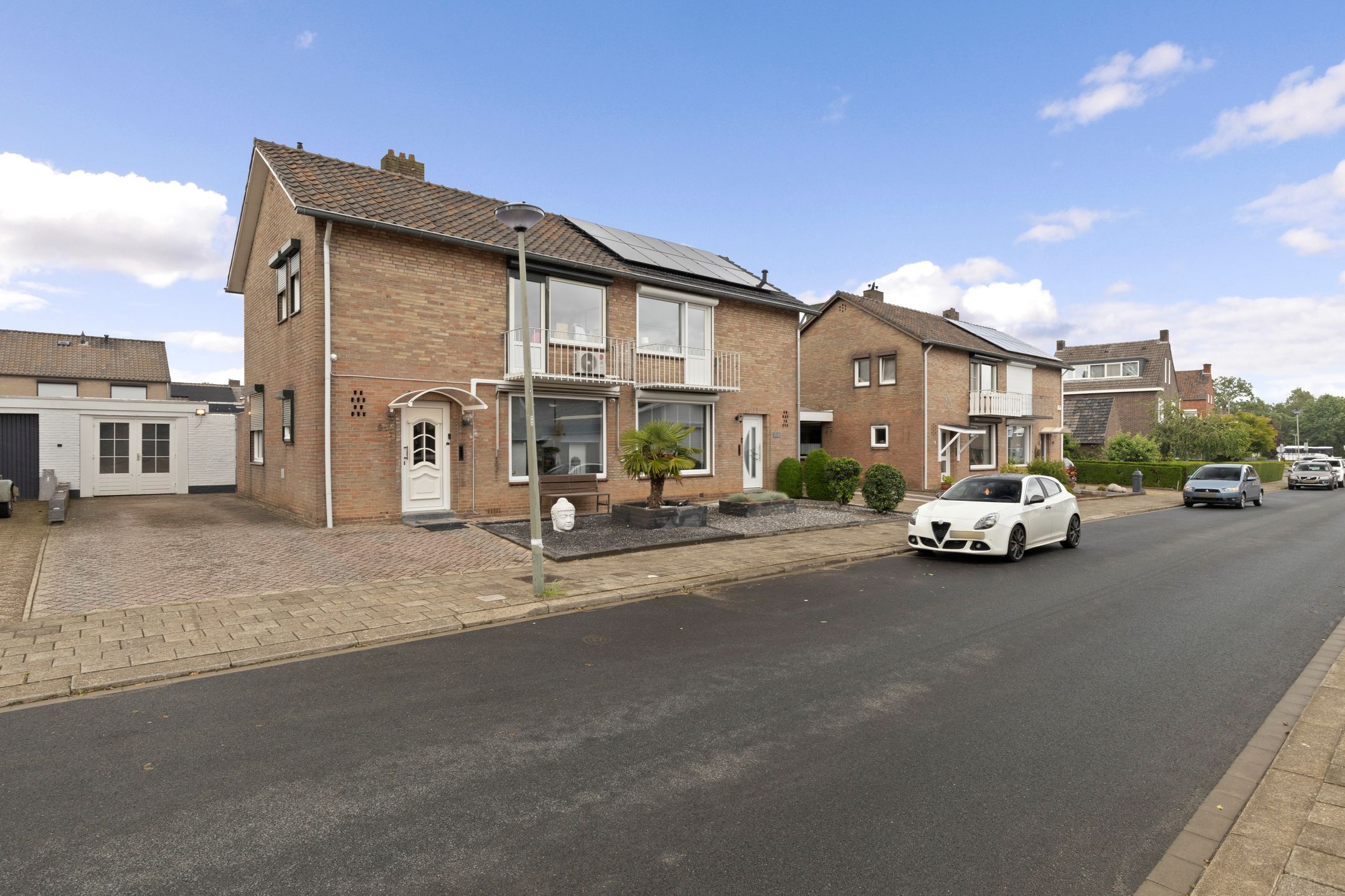 Foto van Bartholemeusstraat 8, Born