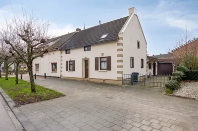 Foto van Kerkstraat 8, Born