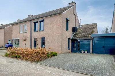 Foto van Omstraat 42, Born