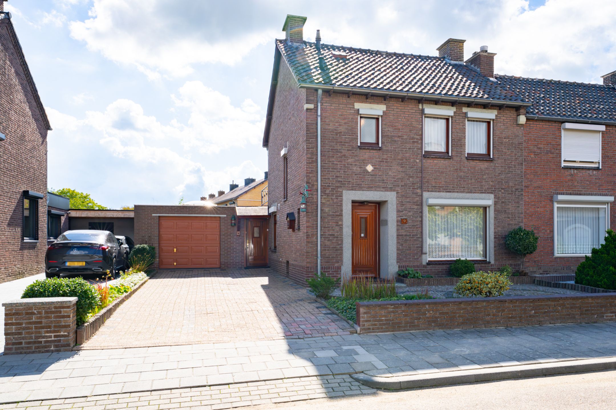 Foto van Spoorstraat 9, Buchten