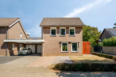Foto van Pastoor Meullenersplein 2, Obbicht