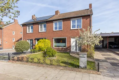 Foto van Ruys de Beerenbroucklaan 35, Urmond