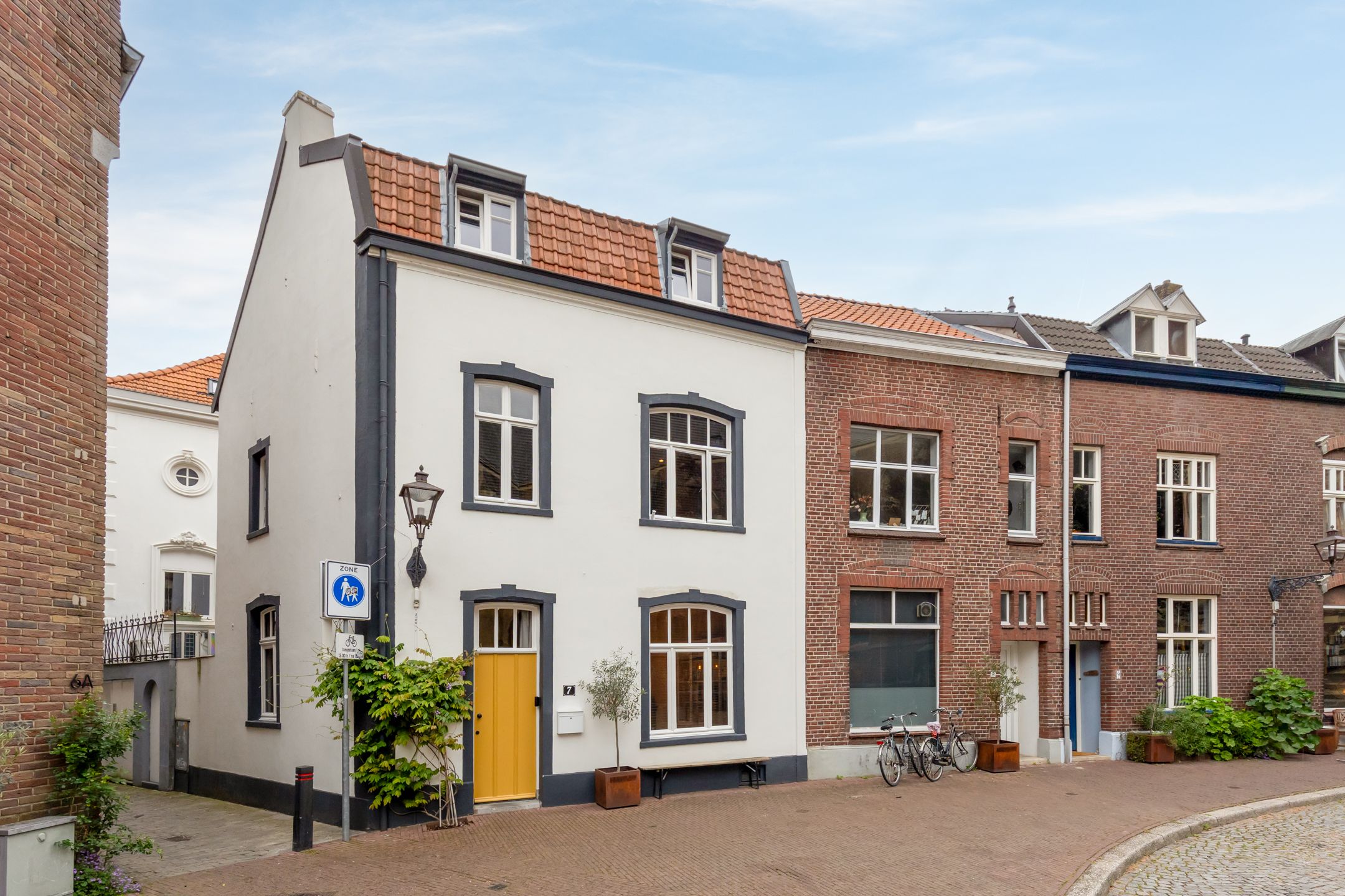 Foto van Kerkplein 7, Sittard