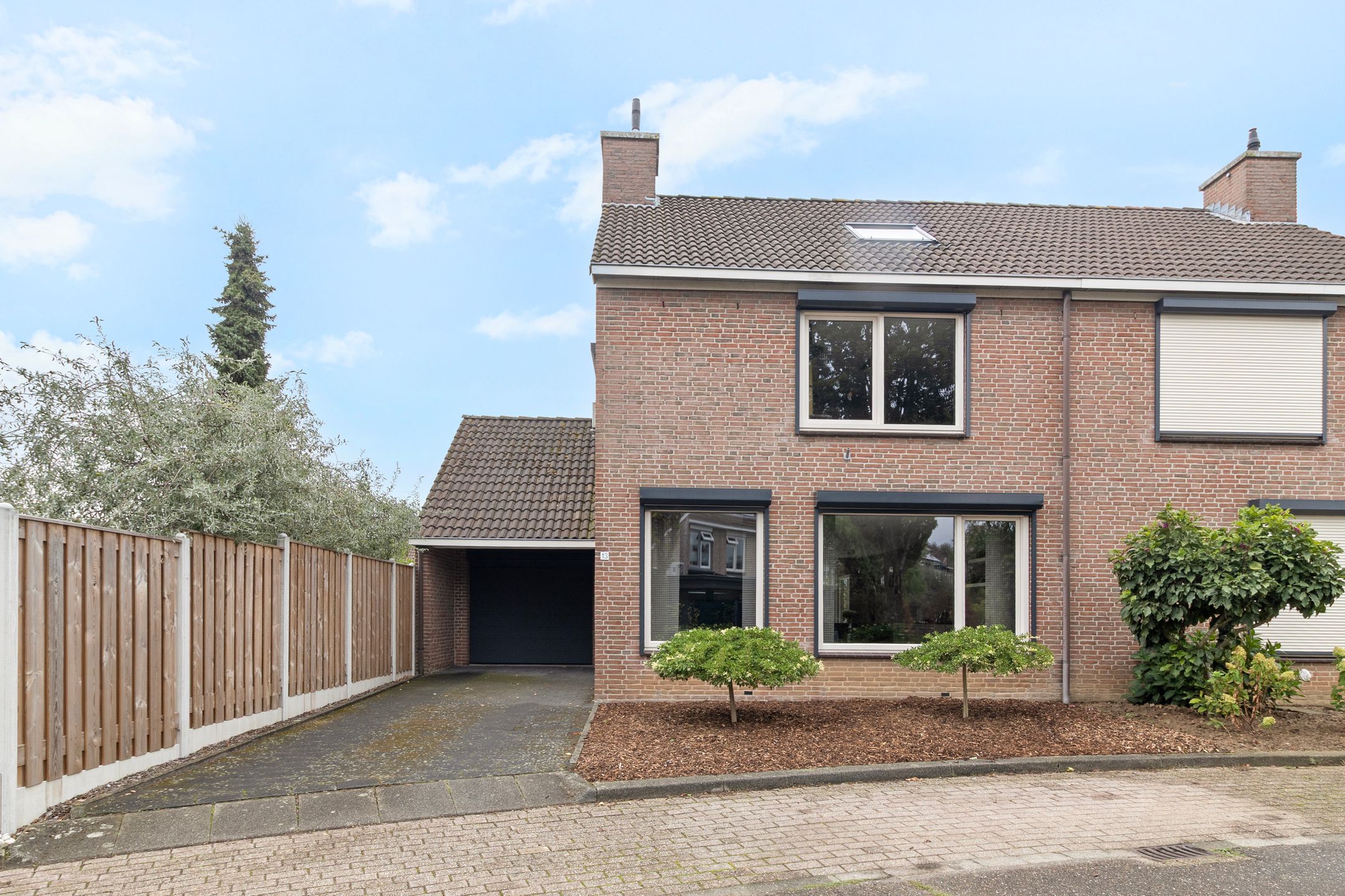 Foto van Elzenplantsoen 13, Sittard