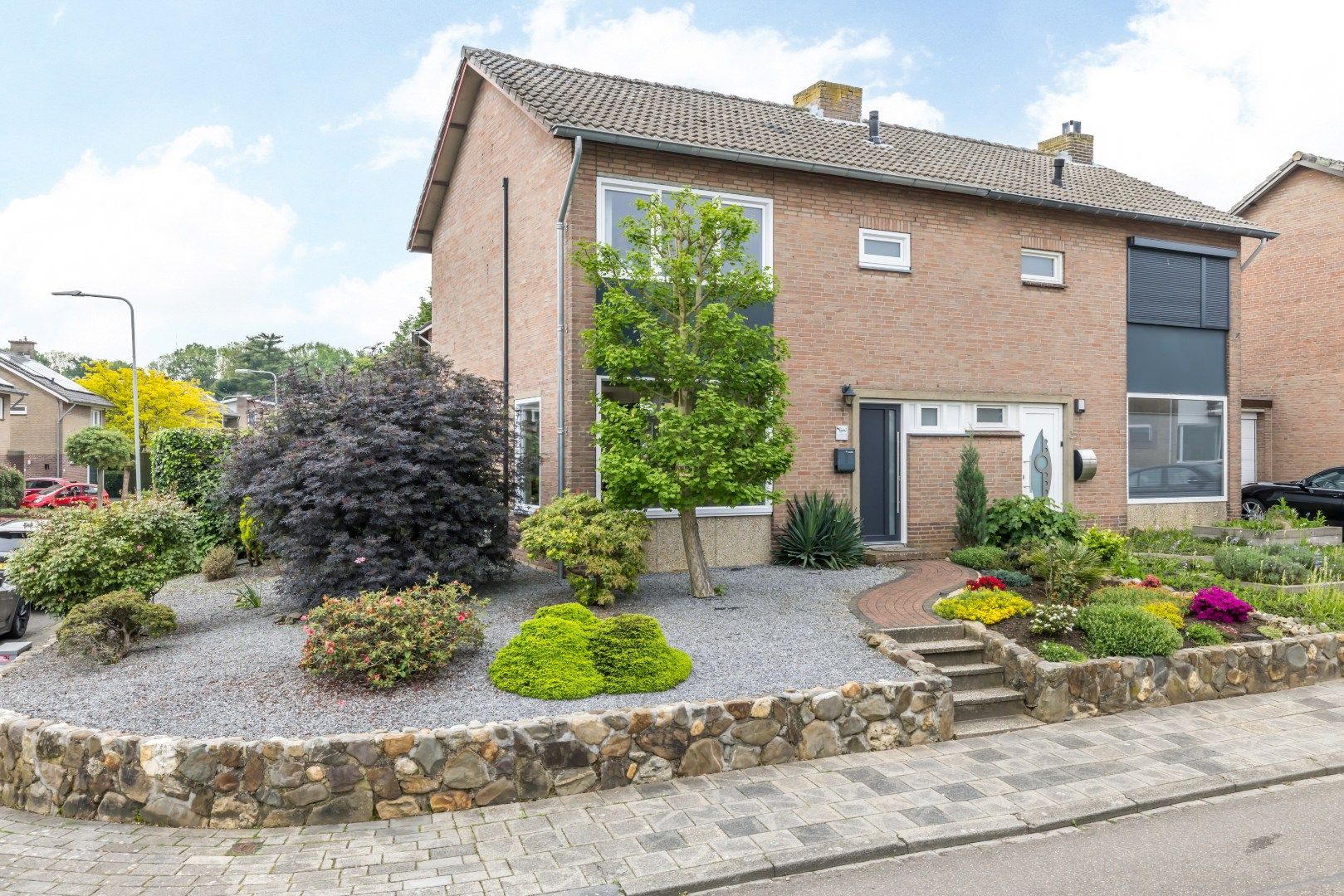 Foto van Burg. Hamersstraat 1, Munstergeleen
