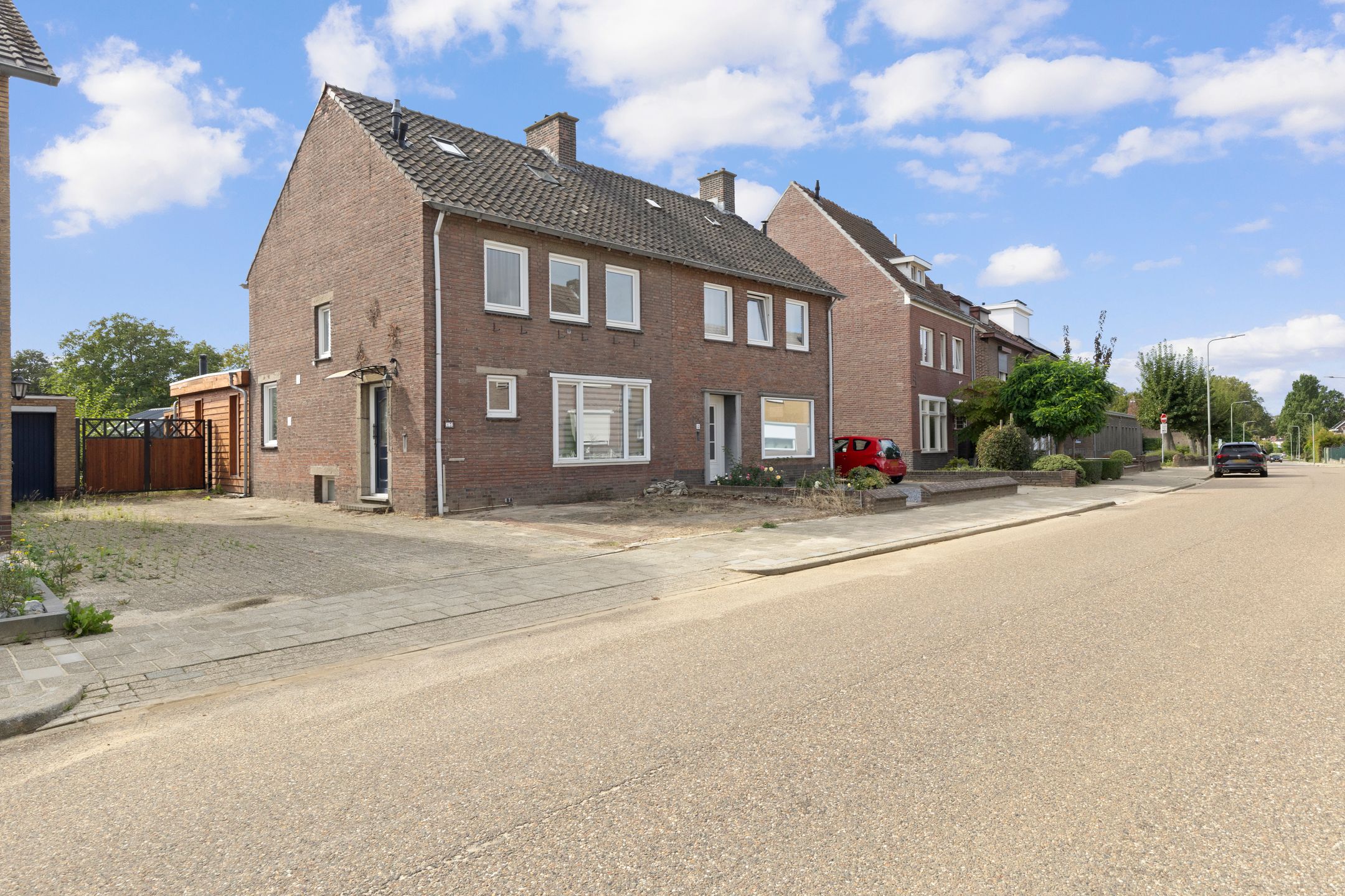 Foto van Valderenstraat 13, Geleen