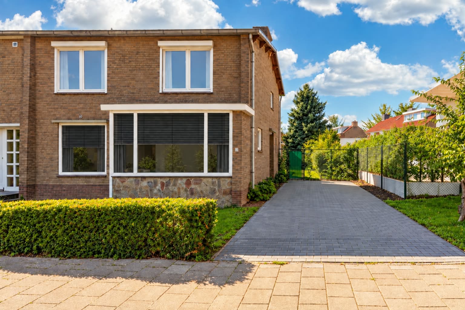 Foto van Spaubeeklaan 16, Geleen