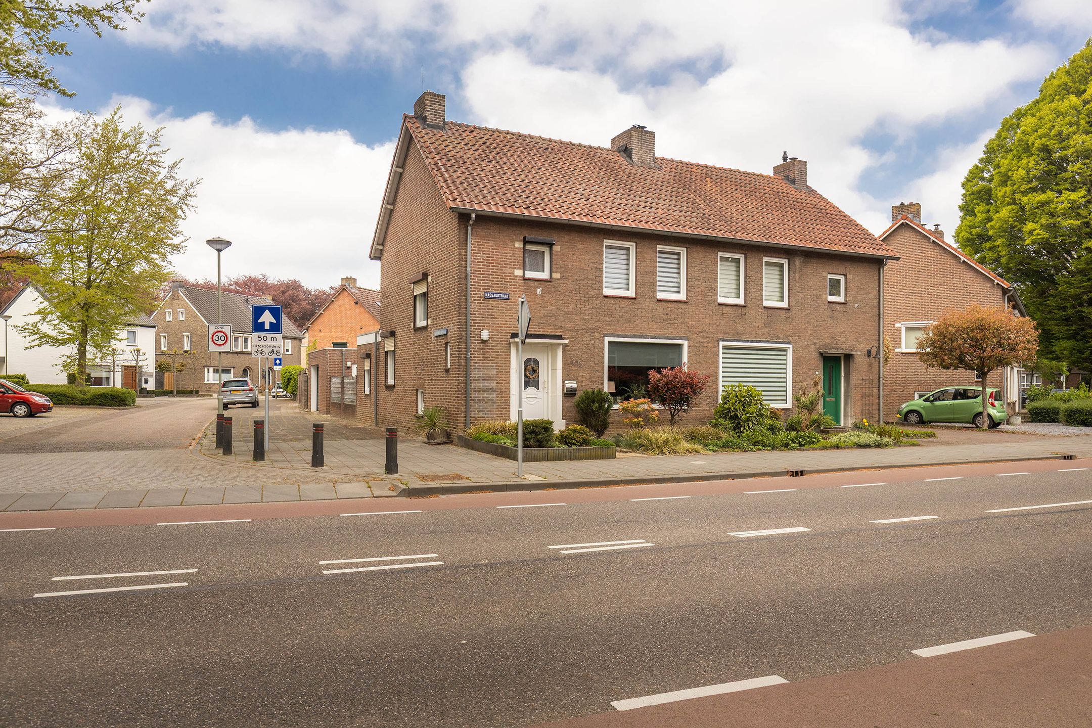 Foto van Nassaustraat 1, Geleen