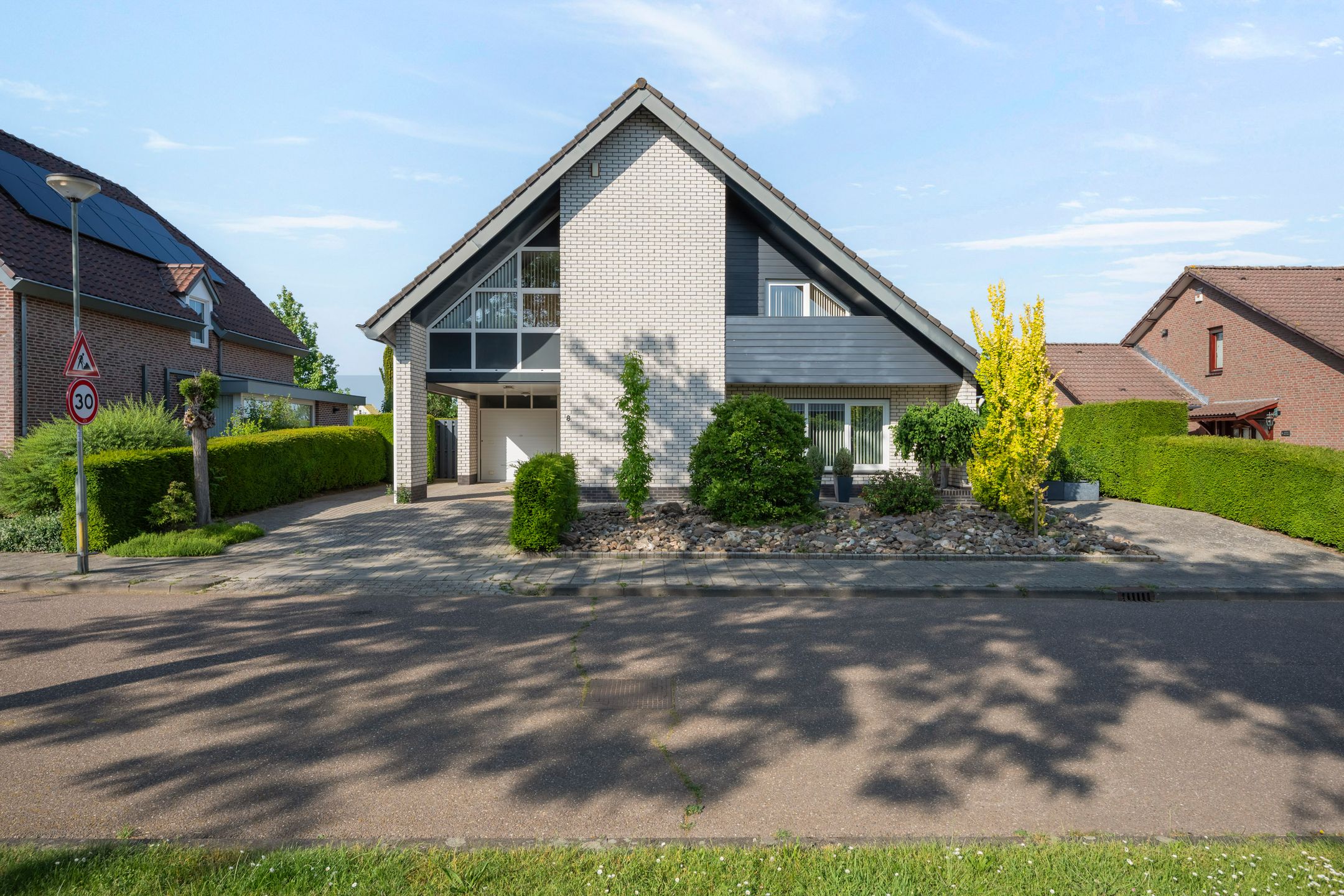 Foto van Hovenweide 8, Geleen