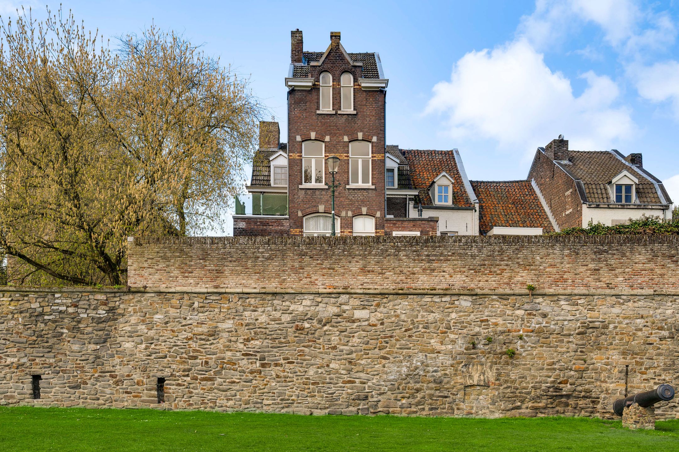 Foto van Onze Lieve Vrouwewal 13, Maastricht