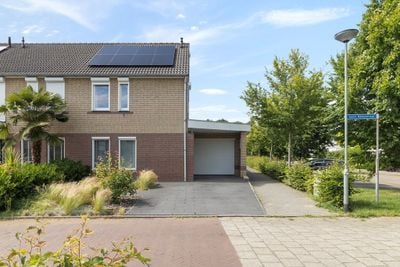 Foto van Saint Rémystraat 2, Bunde