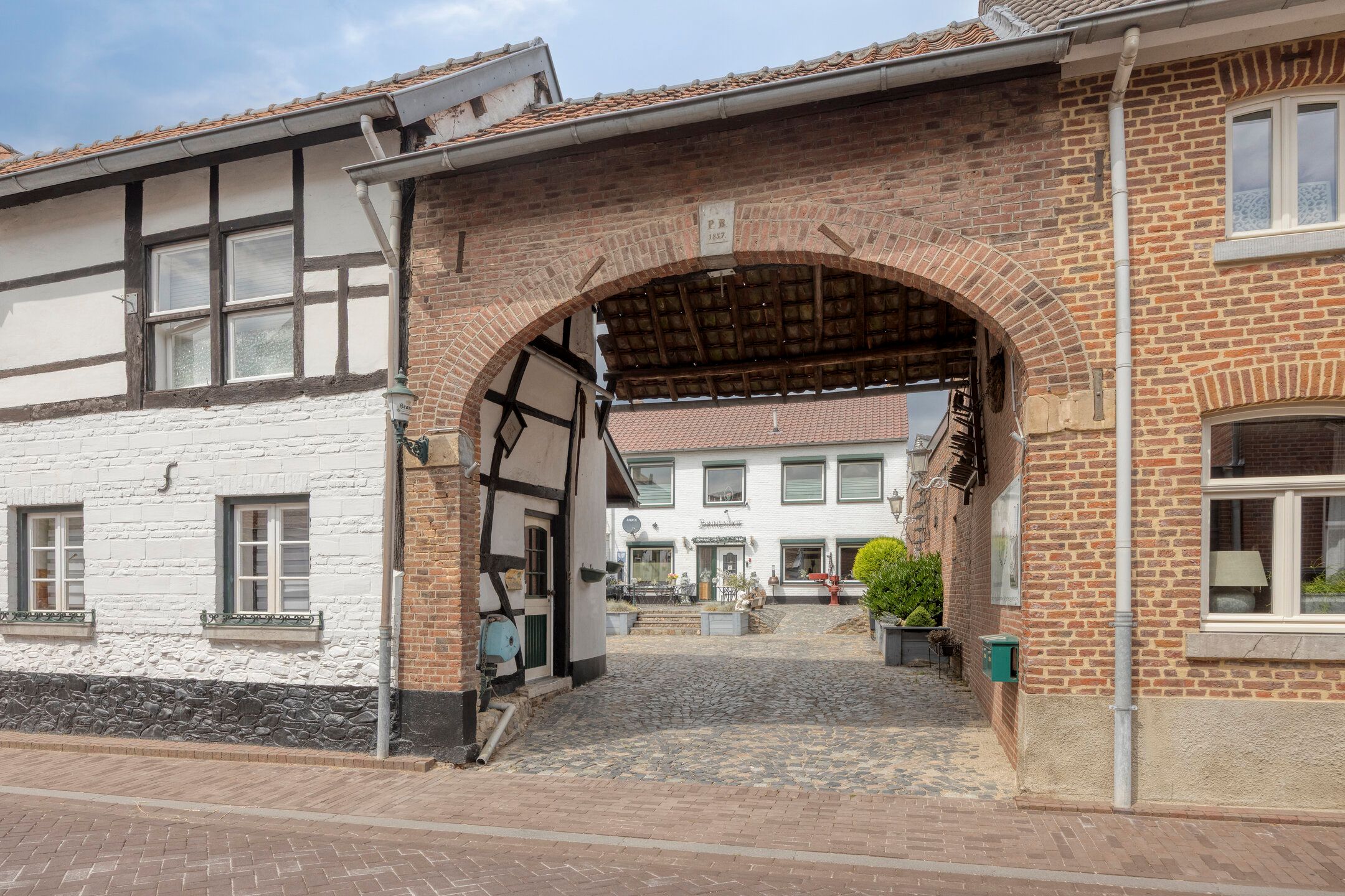 Foto van Dorpstraat 10, Sint Geertruid