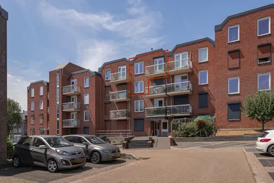 Foto van Unolaan 18, Heerlen