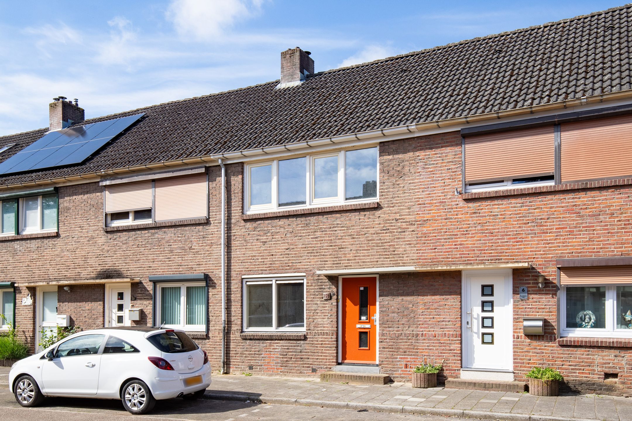 Foto van De Genestetstraat 8, Heerlen