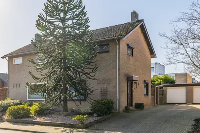 Foto van Bachstraat 50, Oirsbeek