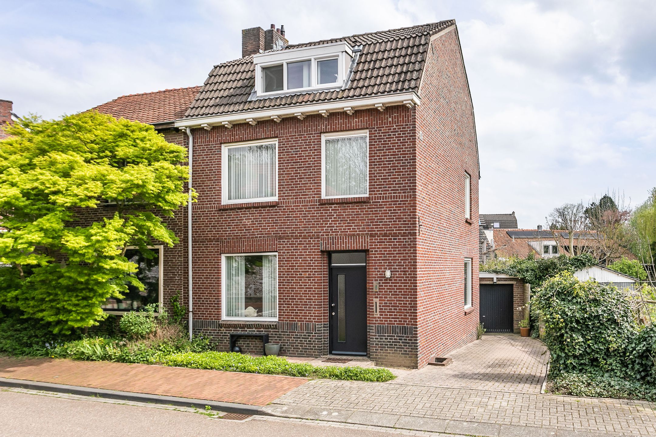 Foto van Titus Brandsmastraat 58, Brunssum