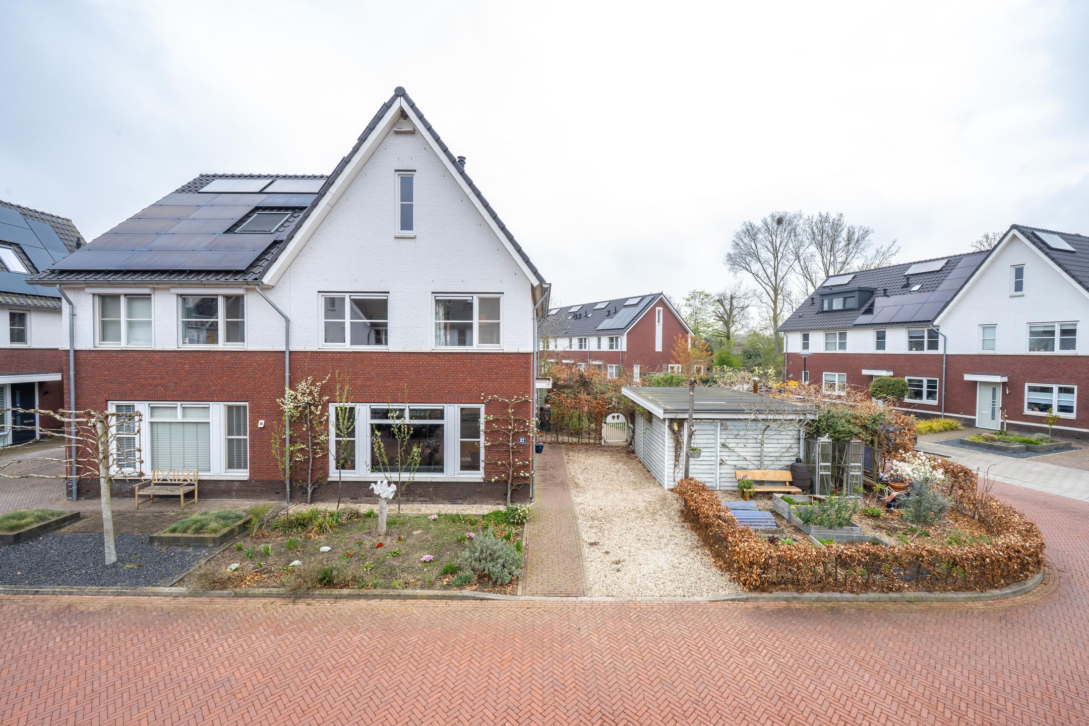 Foto van het Hoge Rot 32, Hernen