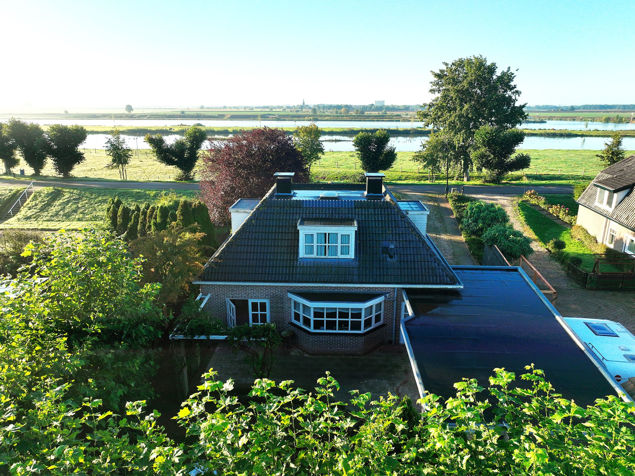 Foto van Raadhuisdijk 14a, Maasbommel