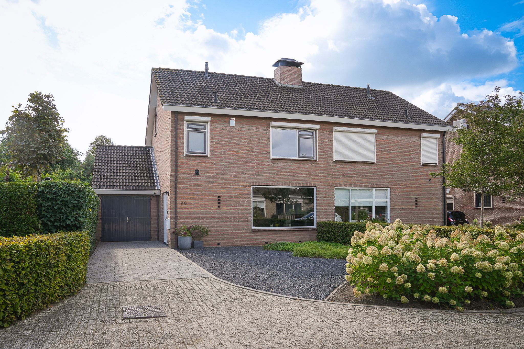 Foto van Perzikstraat 38, Beneden-Leeuwen