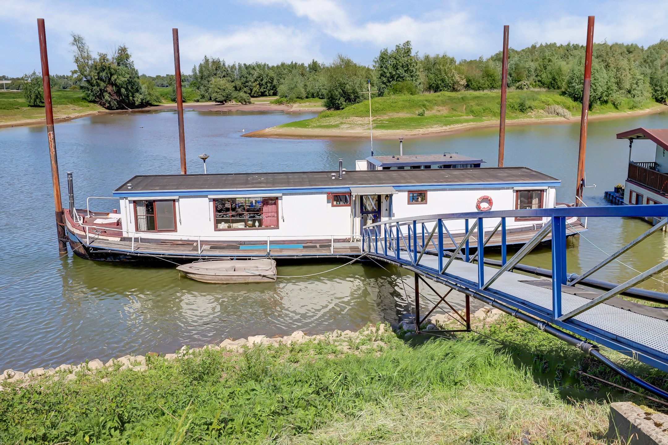 Foto van Waalbandijk 70, Beneden-Leeuwen