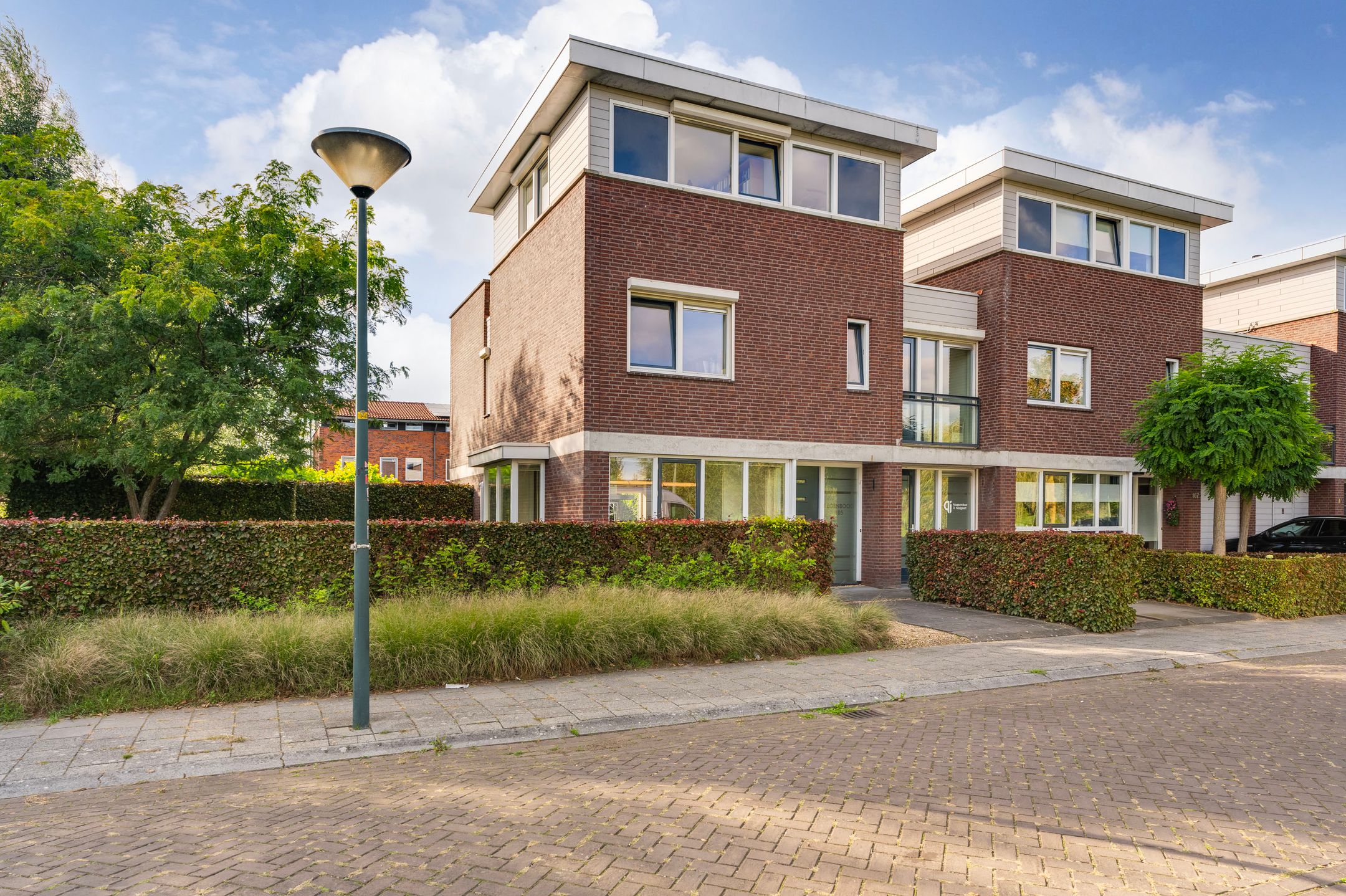 Foto van Regenboog 105, Elst (GE)