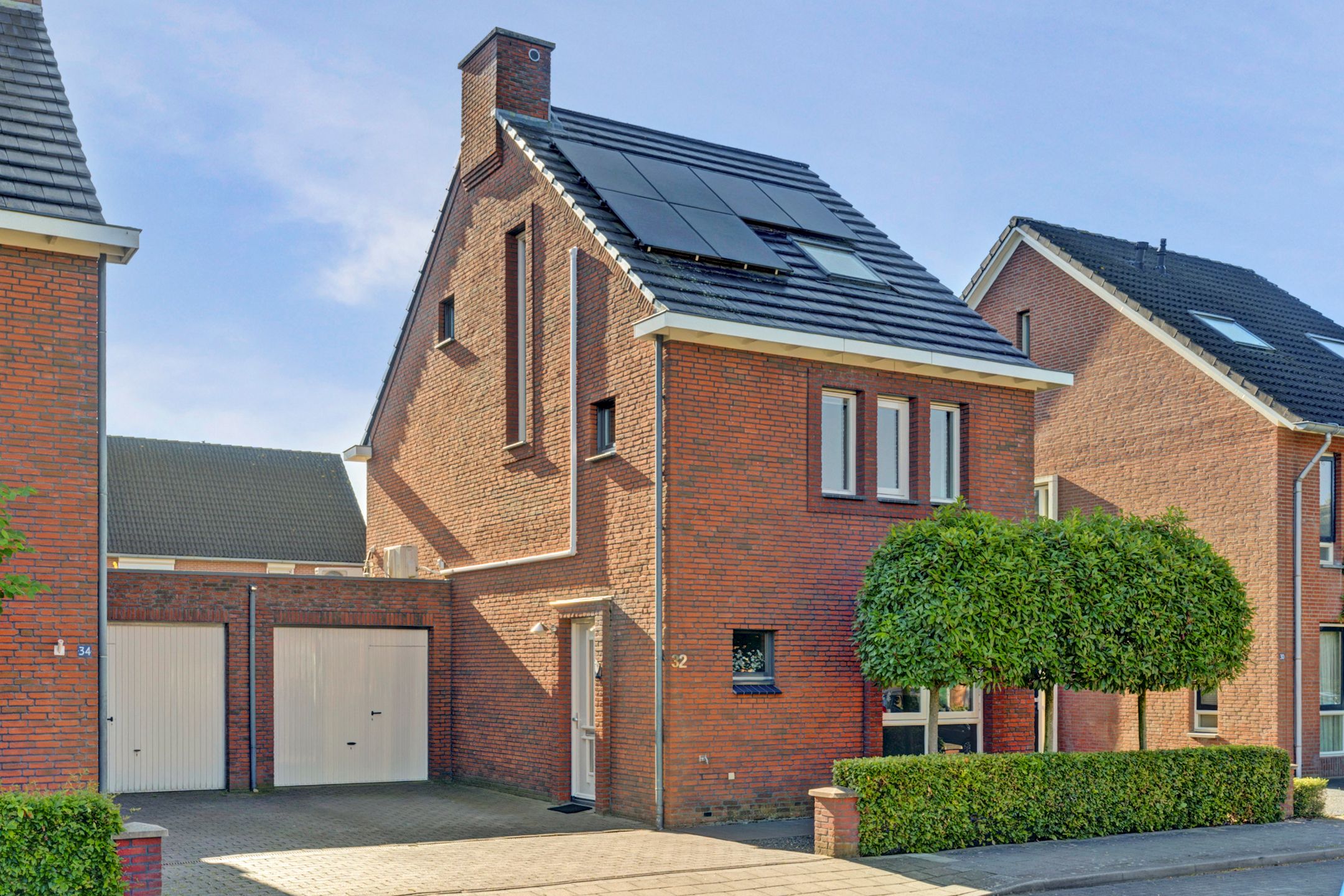 Foto van Solidus 32, Elst (GE)