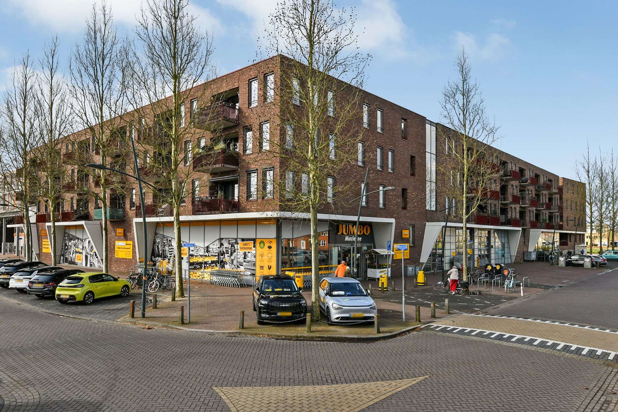 Foto van Basilica 115, Elst (GE)