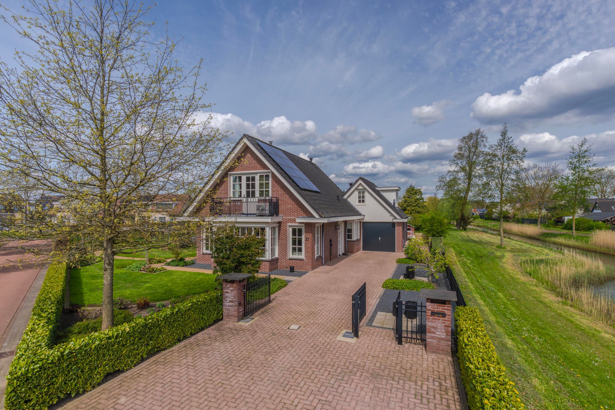 Foto van Paardenbloem 21, Driel