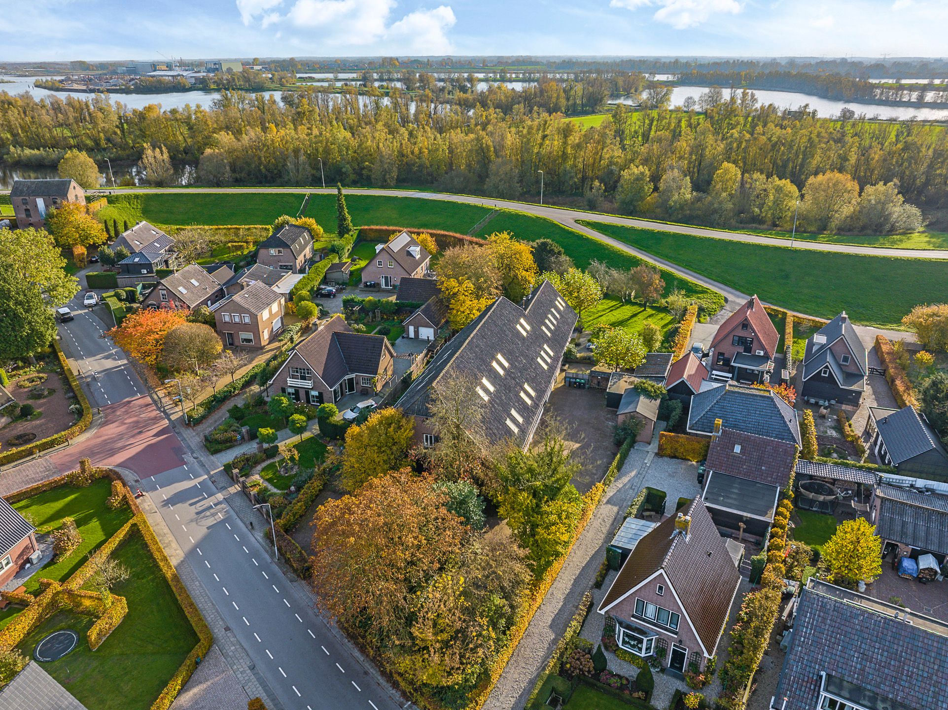 Foto van Pluimenburgsestraat 16, Dodewaard