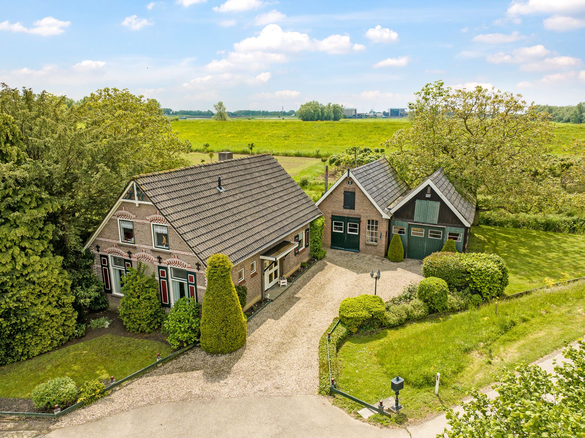 Foto van Groenestraat 2, Dodewaard