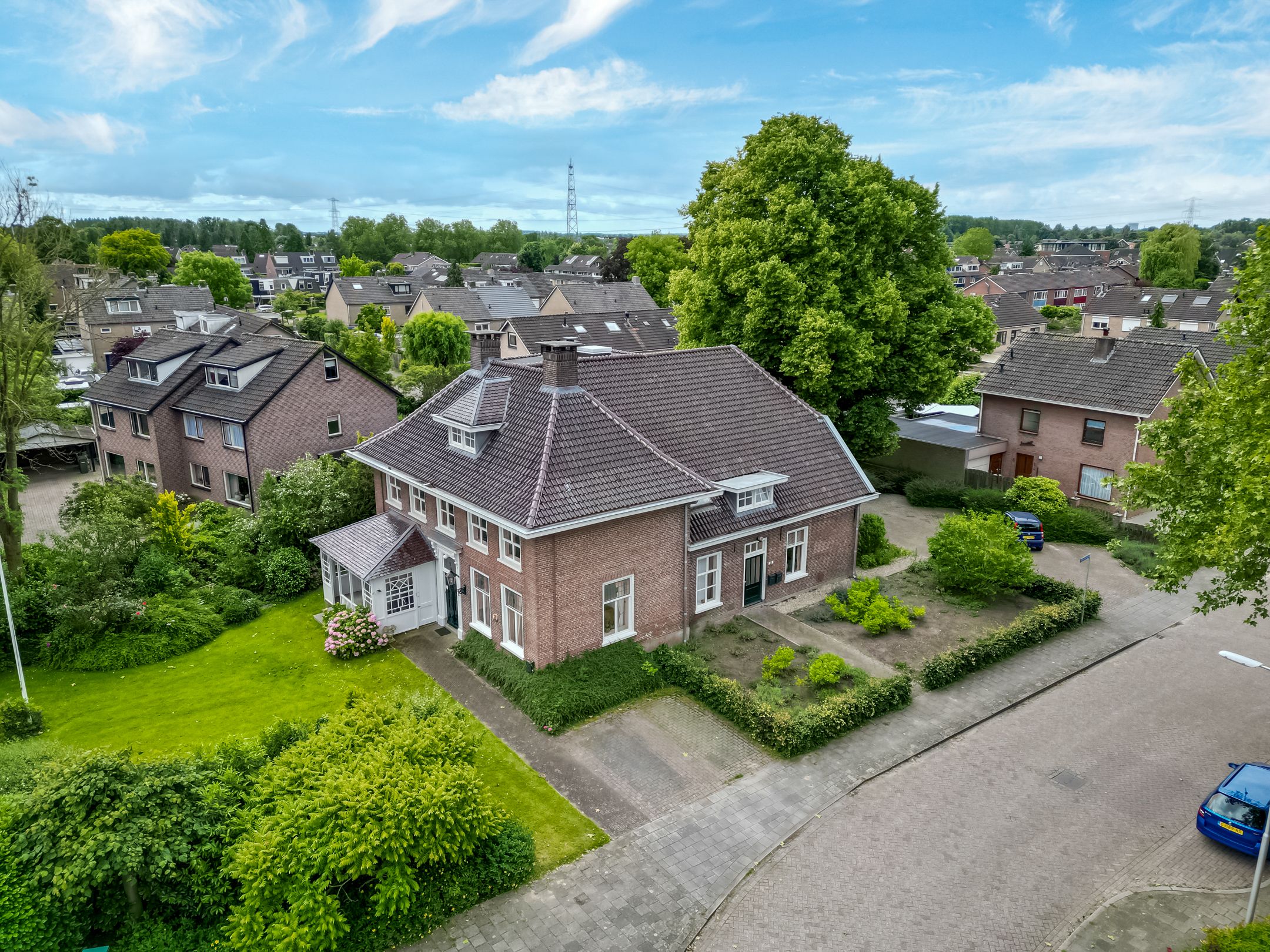 Foto van Wilhelminaplein 6, Zetten