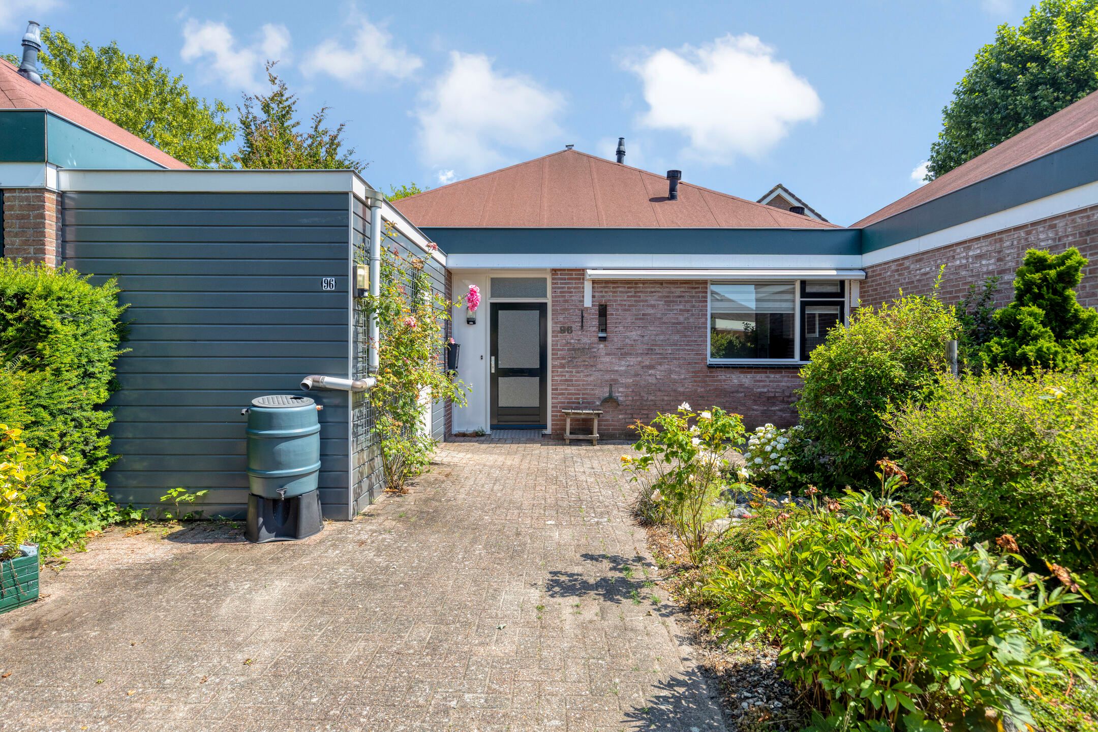 Foto van De Loohof 96, Zetten