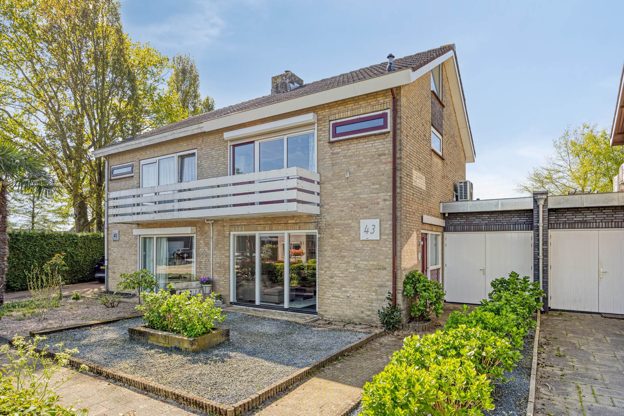Foto van Burgemeester van Lyndenpark 43, Valburg