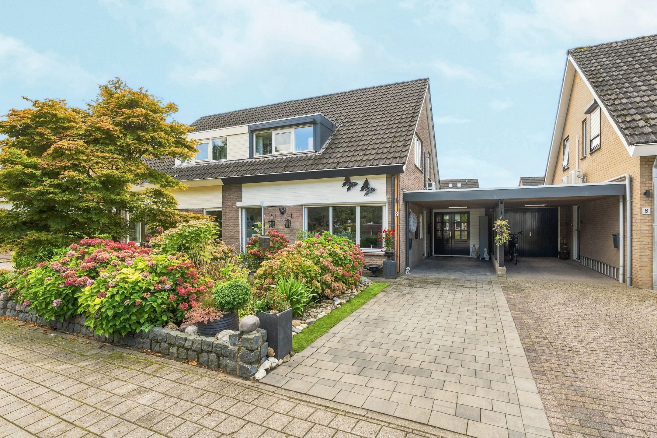Foto van Clara van Delwigstraat 8, Doornenburg Woonhuis