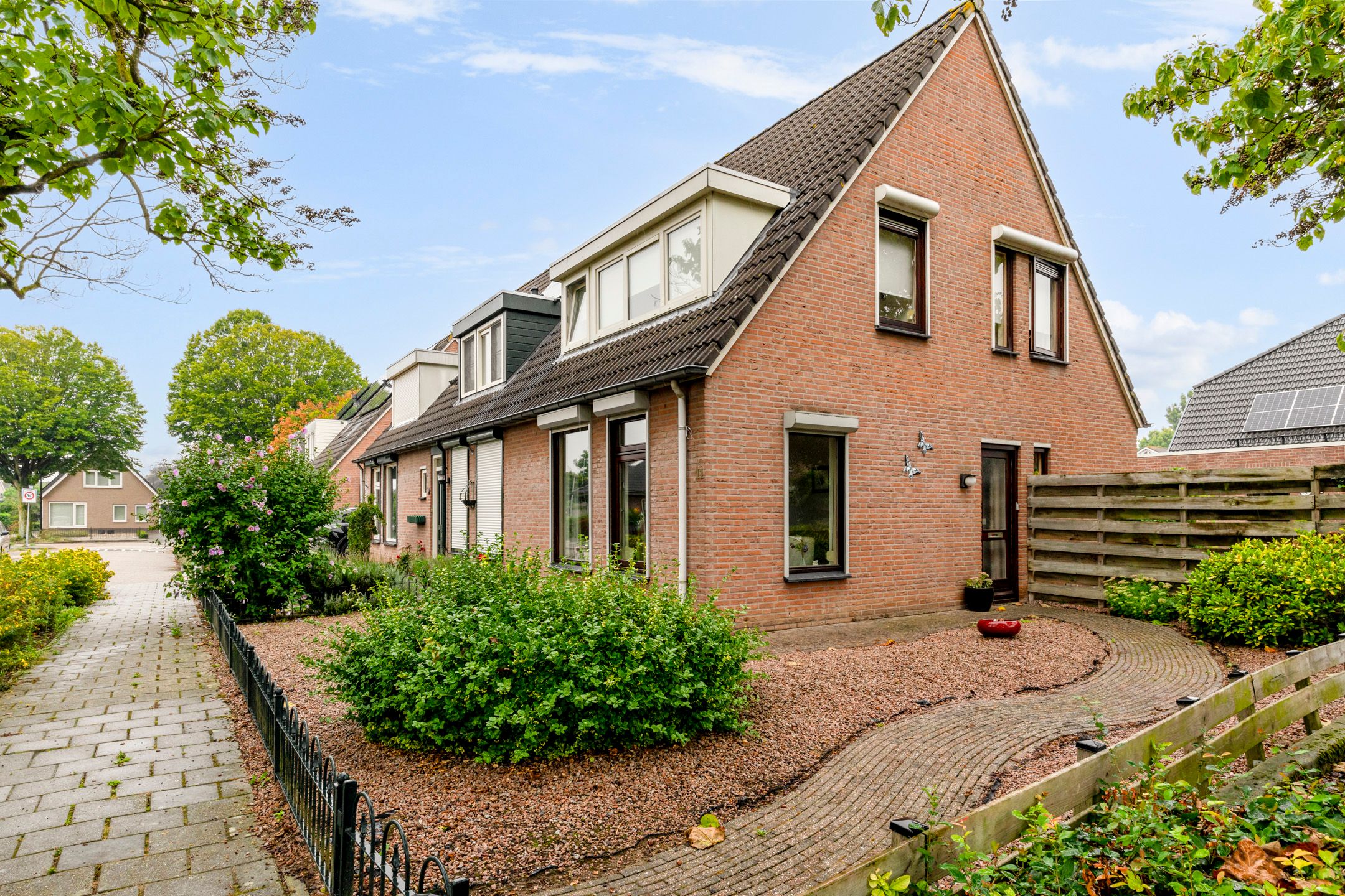 Foto van Glazenmakershof 11, Angeren