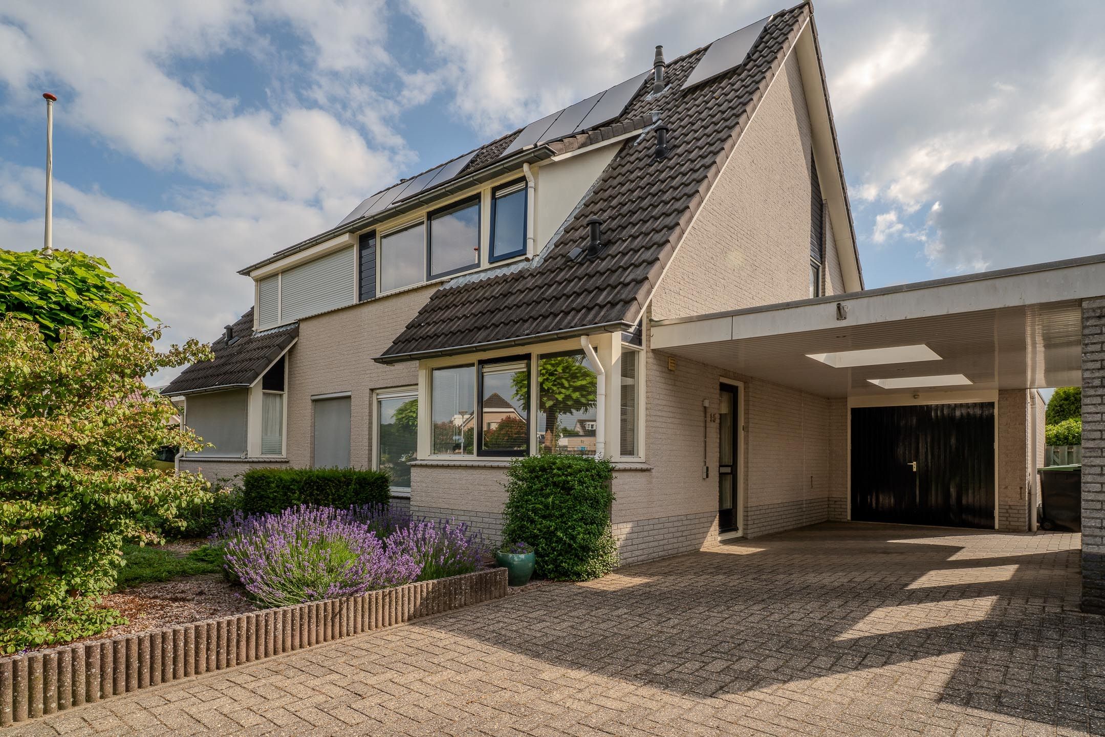 Foto van Erdwal 15, Tolkamer