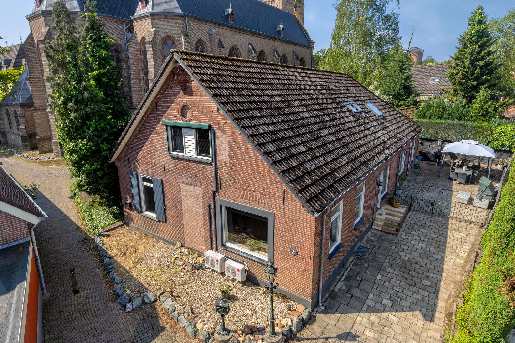 Foto van Kerkplein 1, Zeddam