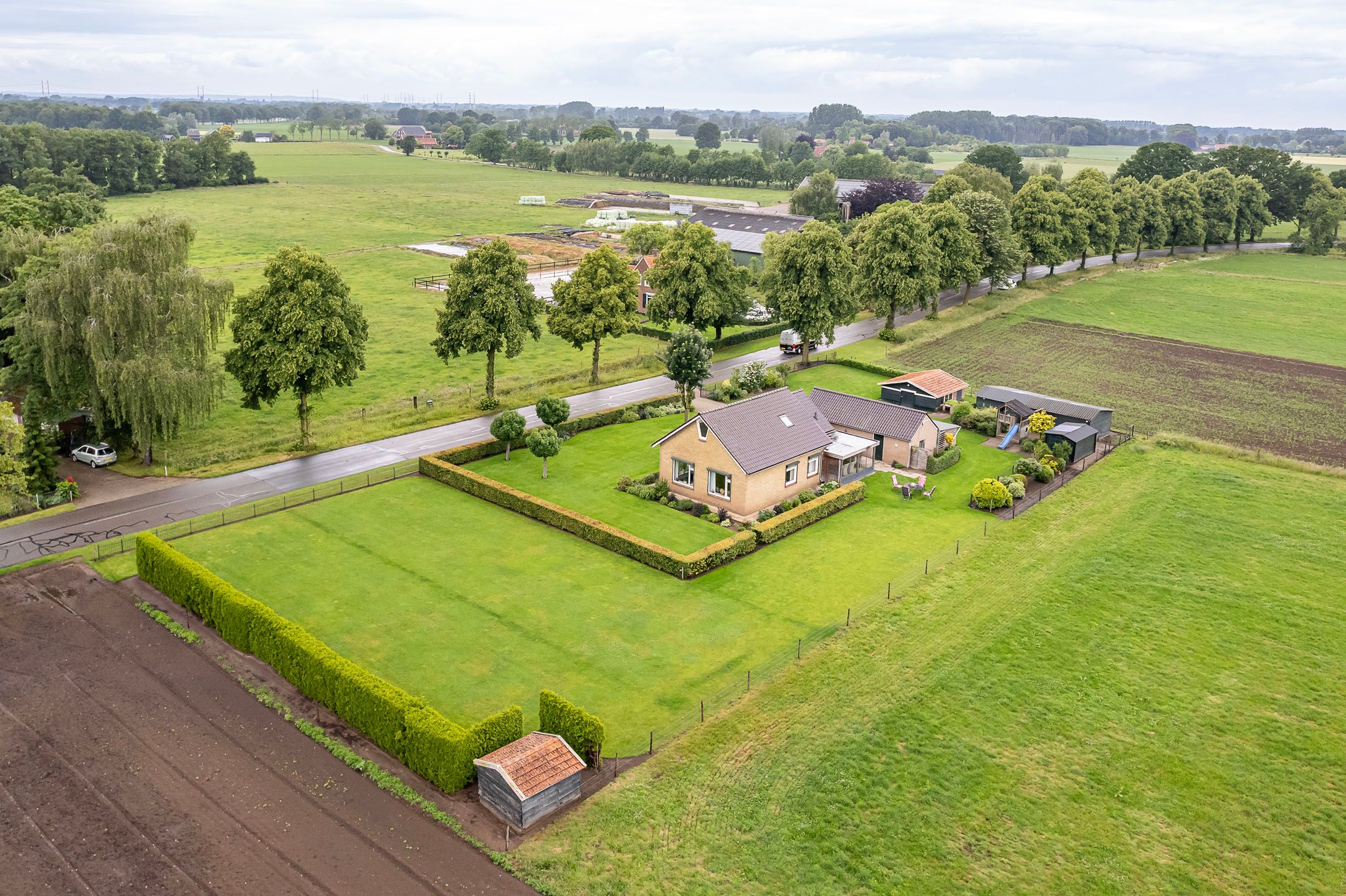 Foto van den Dam 25, Breedenbroek
