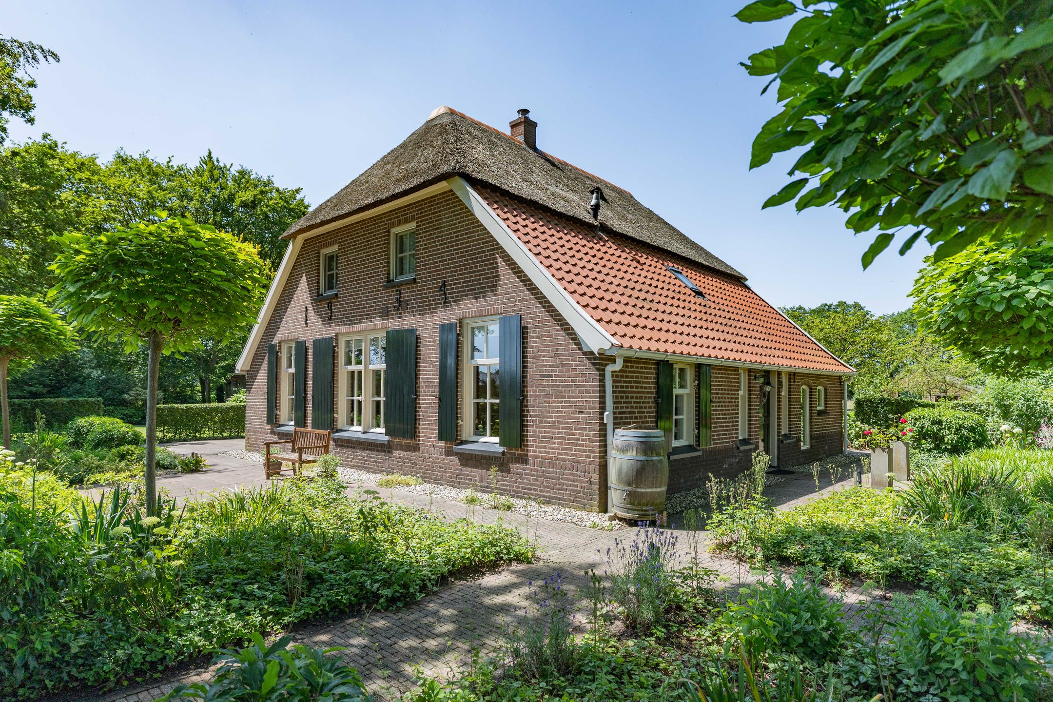 Foto van Dwarsdijk 6, Laren (GE)