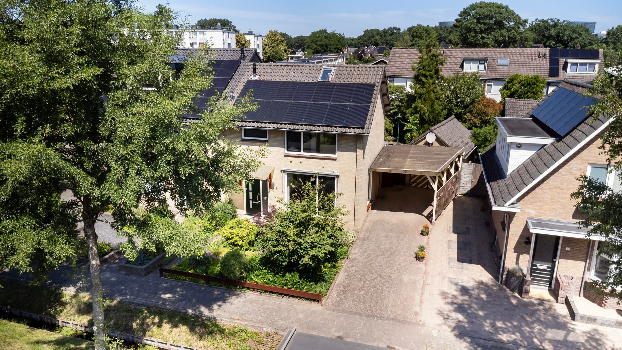 Foto van Frans van Mierisstraat 8, Apeldoorn