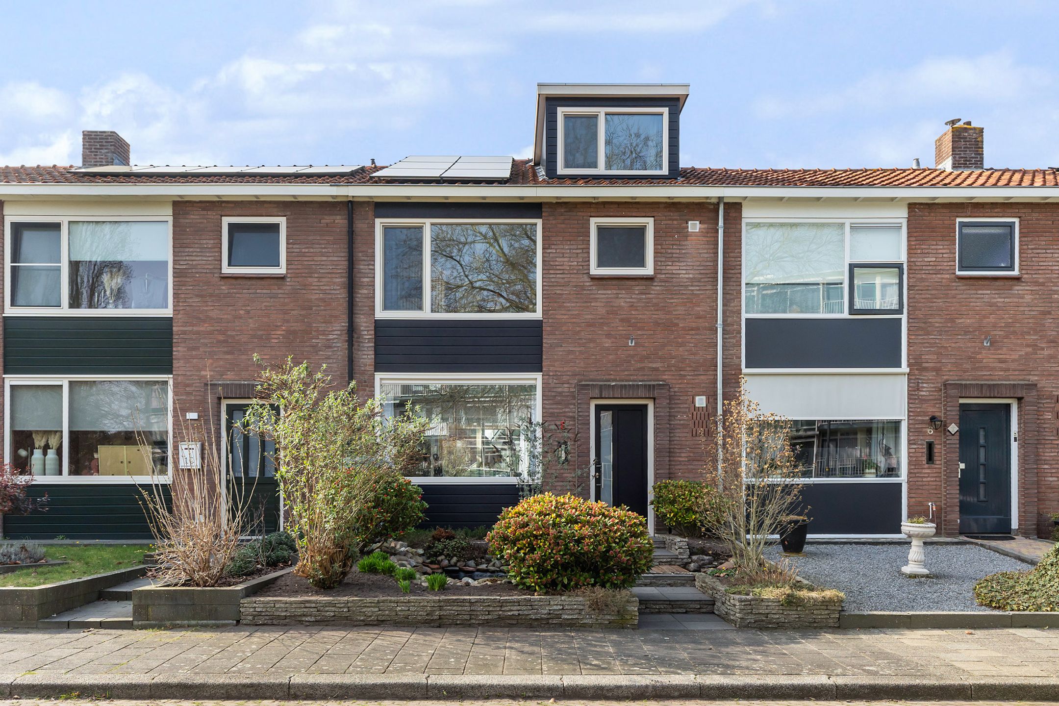 Foto van Donker Curtiusstraat 8, Apeldoorn