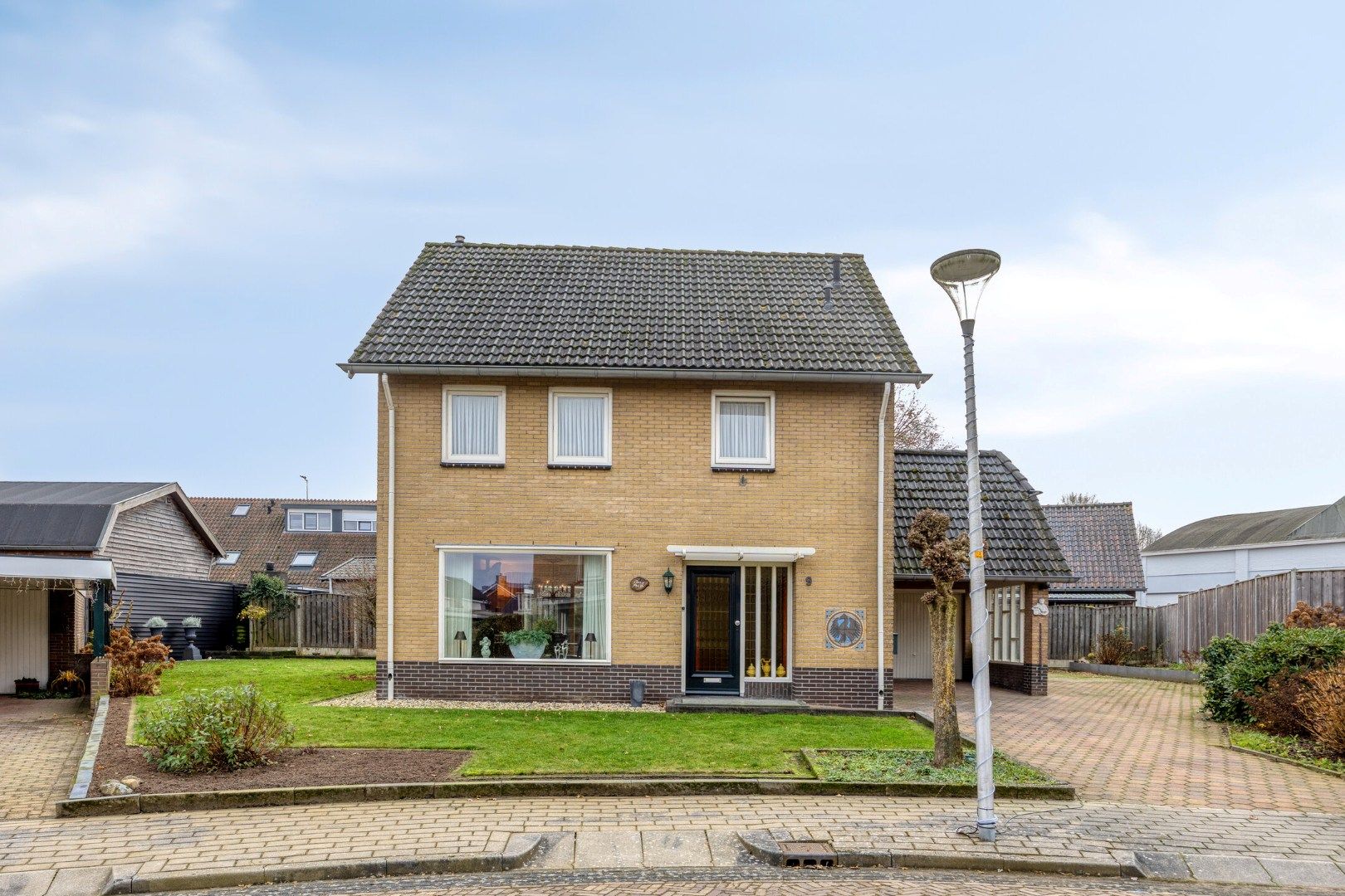 Foto van Dokter J. Veldhuijzen van Zantenstraat 9, Enter
